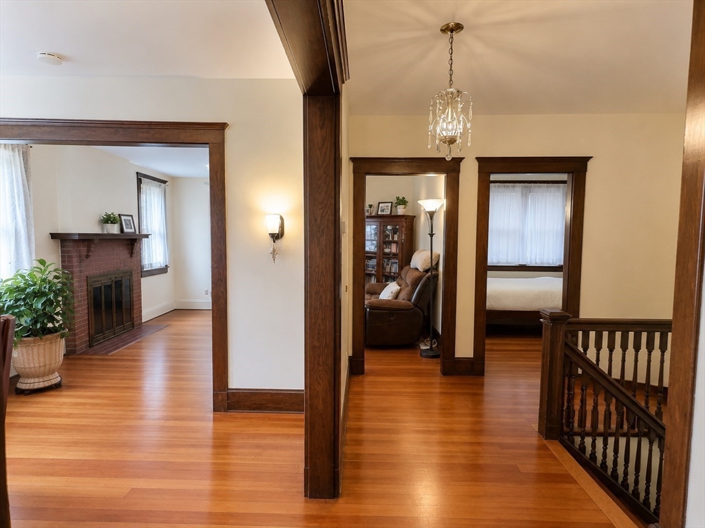 25-27 Florence Ave # 2