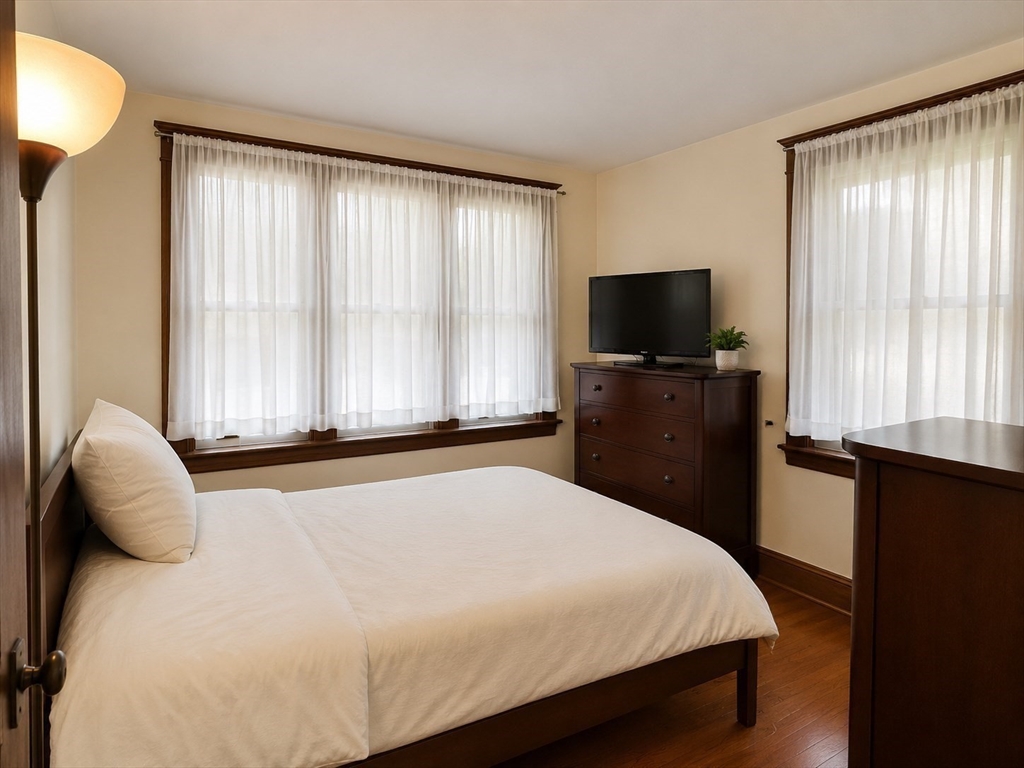 25-27 Florence Ave # 2