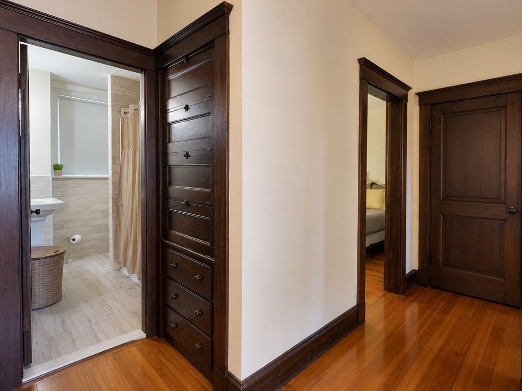 25-27 Florence Ave # 2