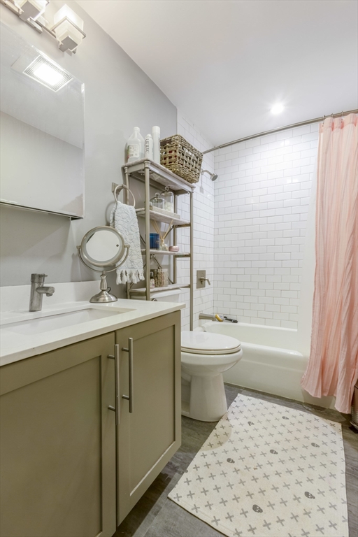 178 North St. # 4