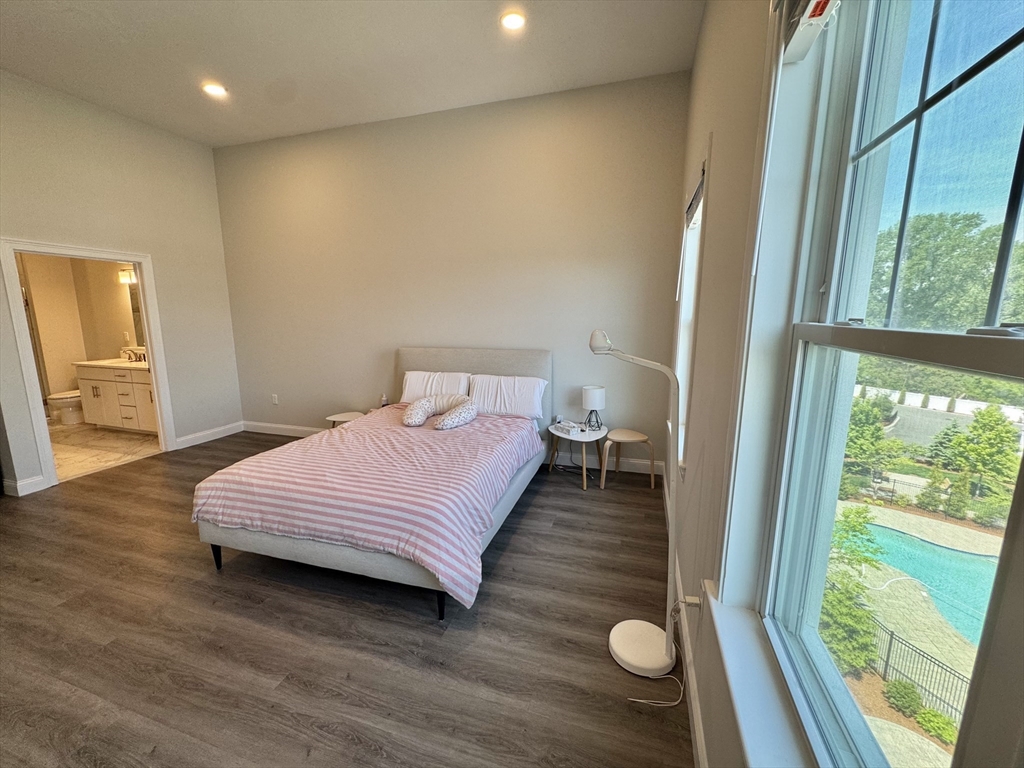 320 Middlesex Ave # D405