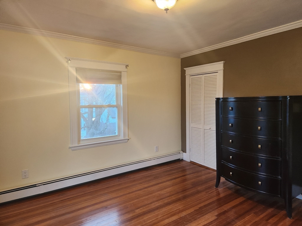 76 Edgemere Road