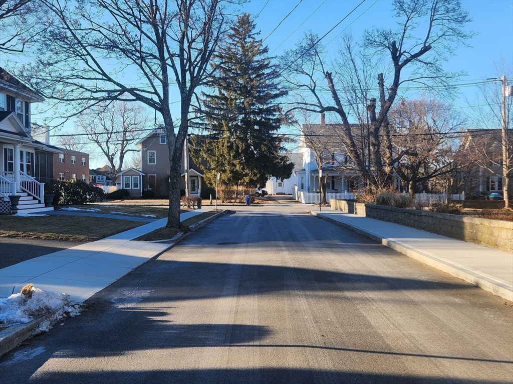 76 Edgemere Road