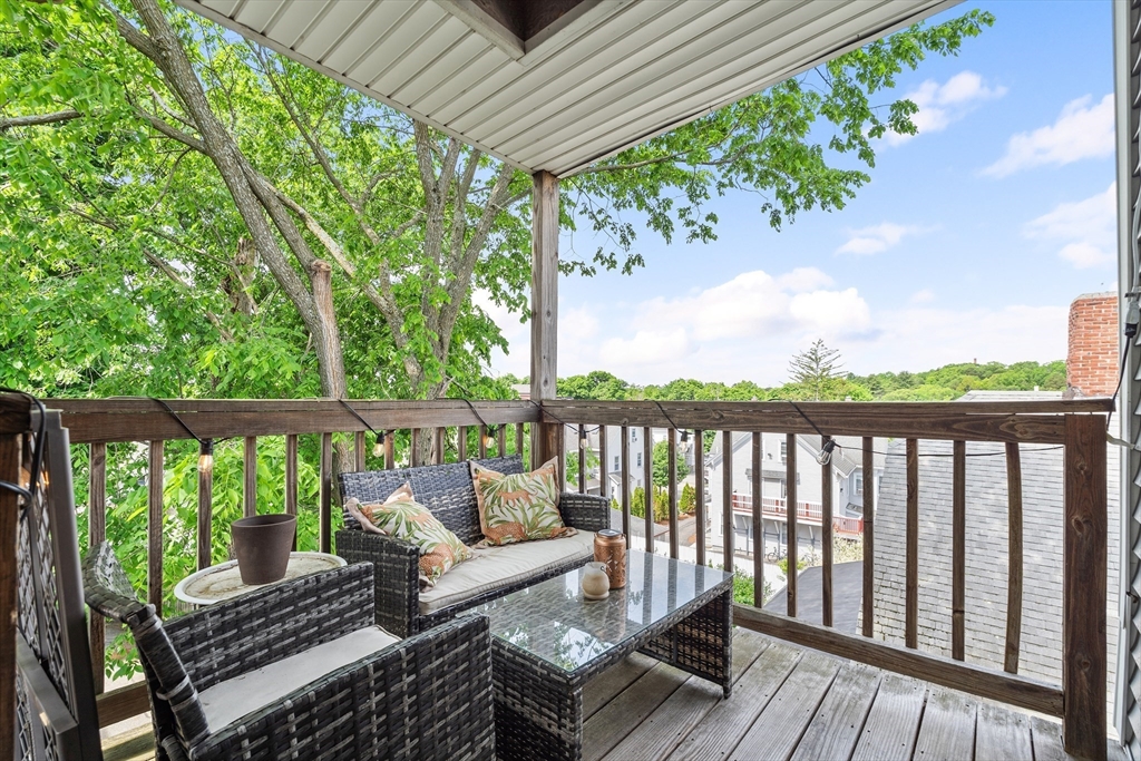 17 Robbins St # 1 Unit: 3-1