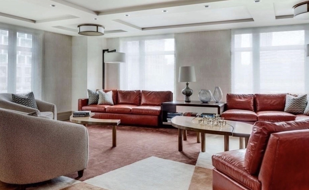 100 Lovejoy Wharf # 10M