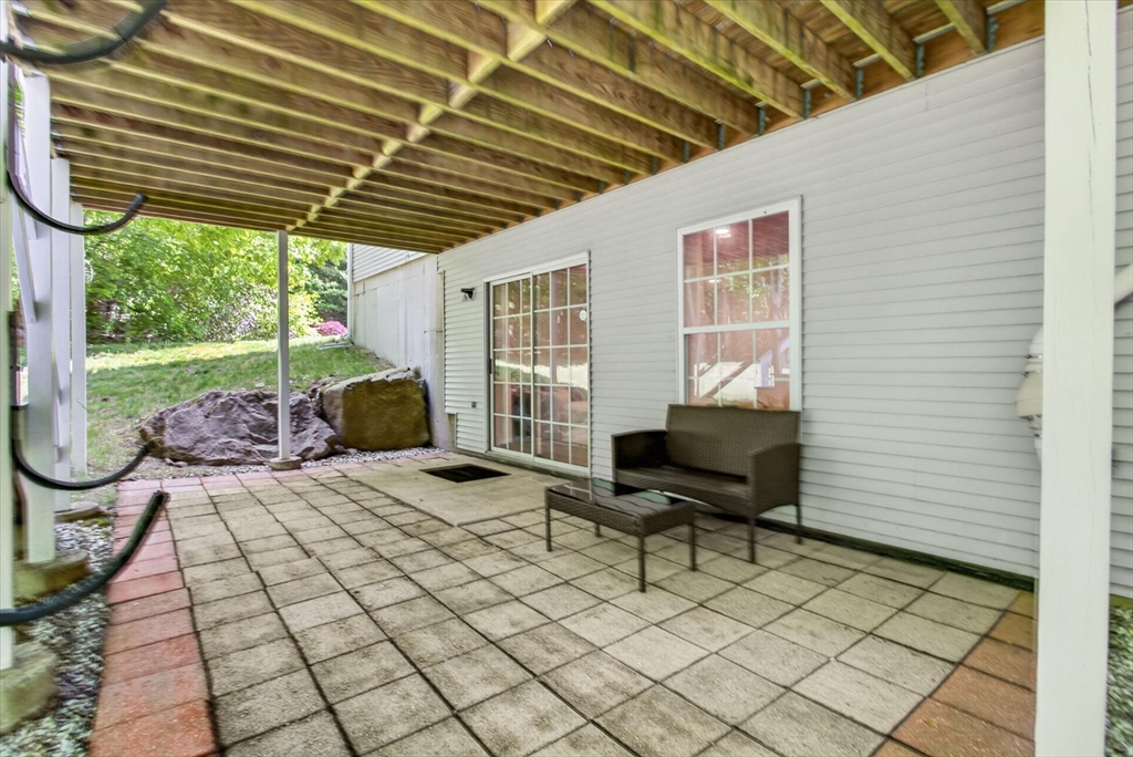 15 Nason Ln