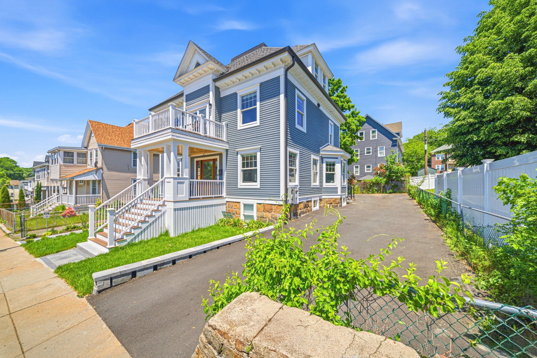 61 Wayland Street