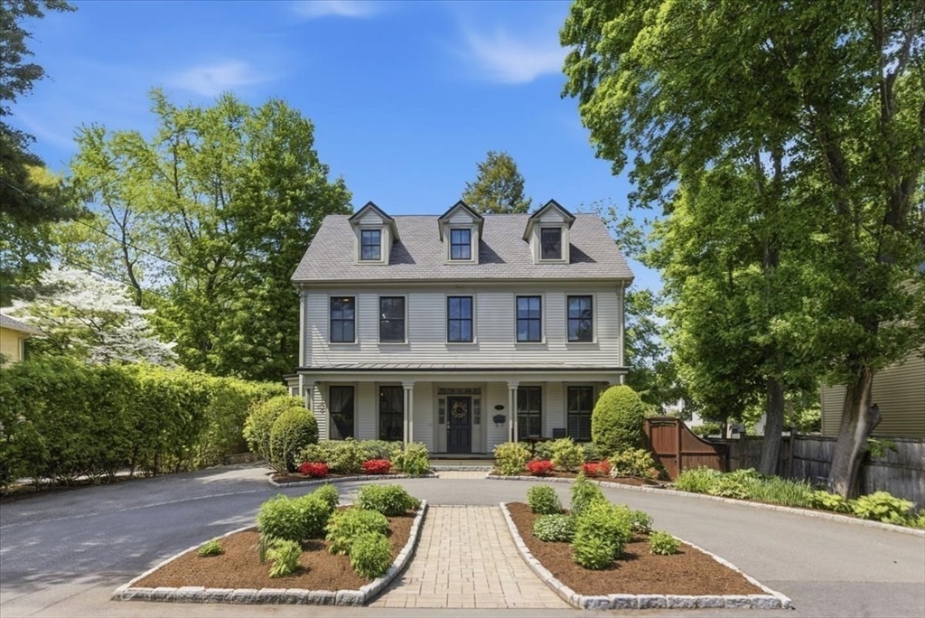 7 Locust Ave