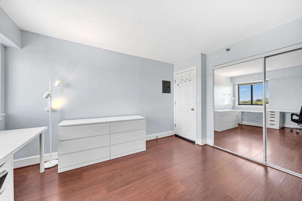15 N Beacon Street # 515