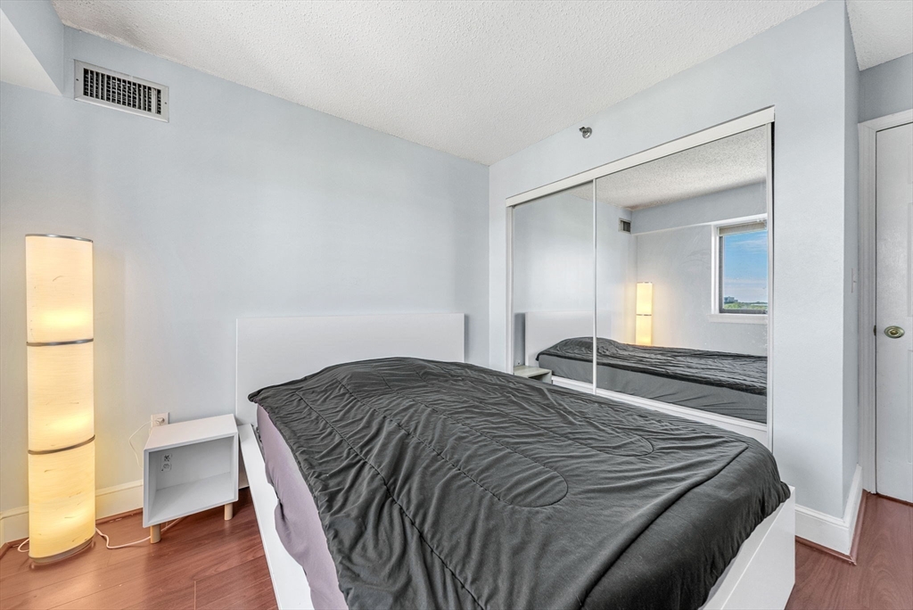 15 N Beacon Street # 515