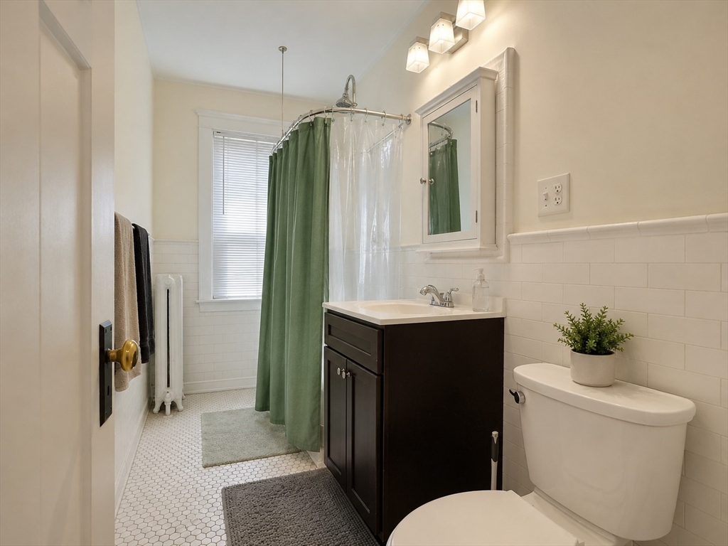 8 Glenside Ave # 1