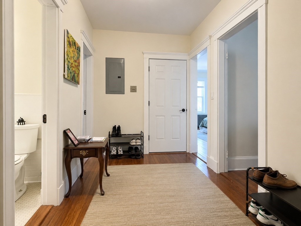 8 Glenside Ave # 1