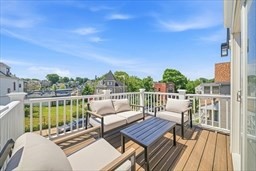 61 Wayland Street