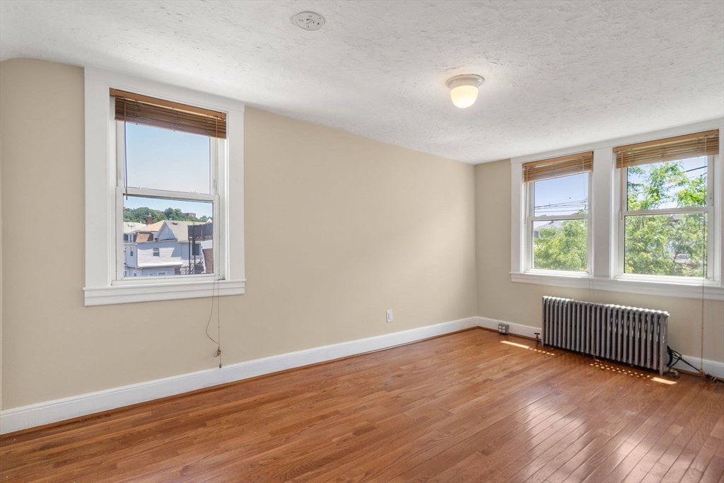 10 Orange St