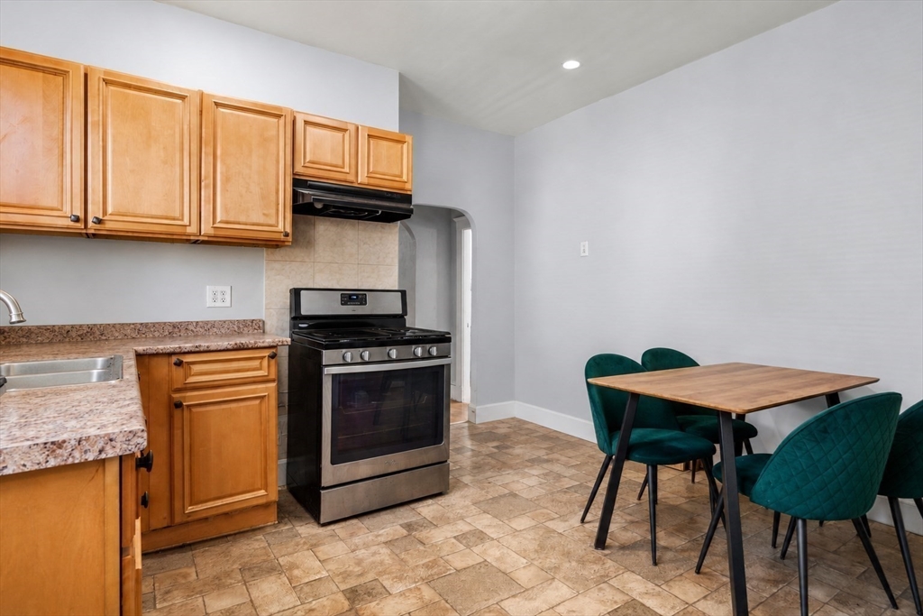 10 Orange St