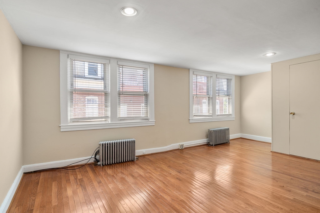 10 Orange St