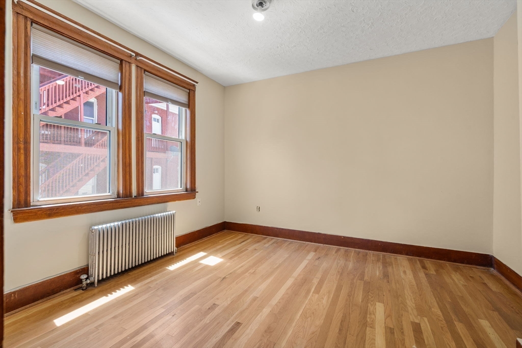 10 Orange St