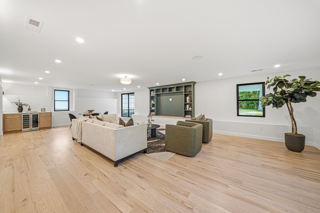 211 High Rock St.