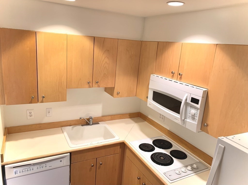 131 Tremont Street # 7C