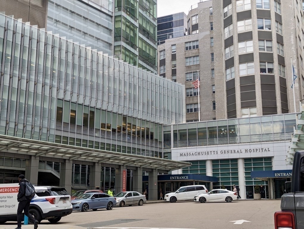 8 Whittier Pl # 12F