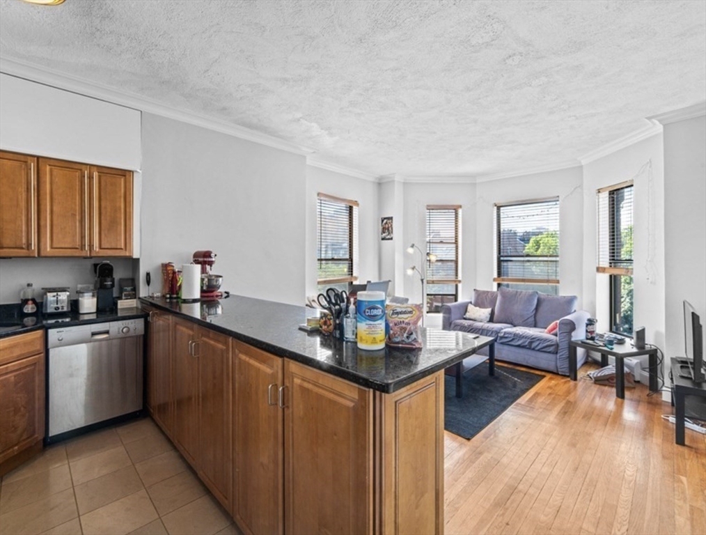 764 Tremont St # 4