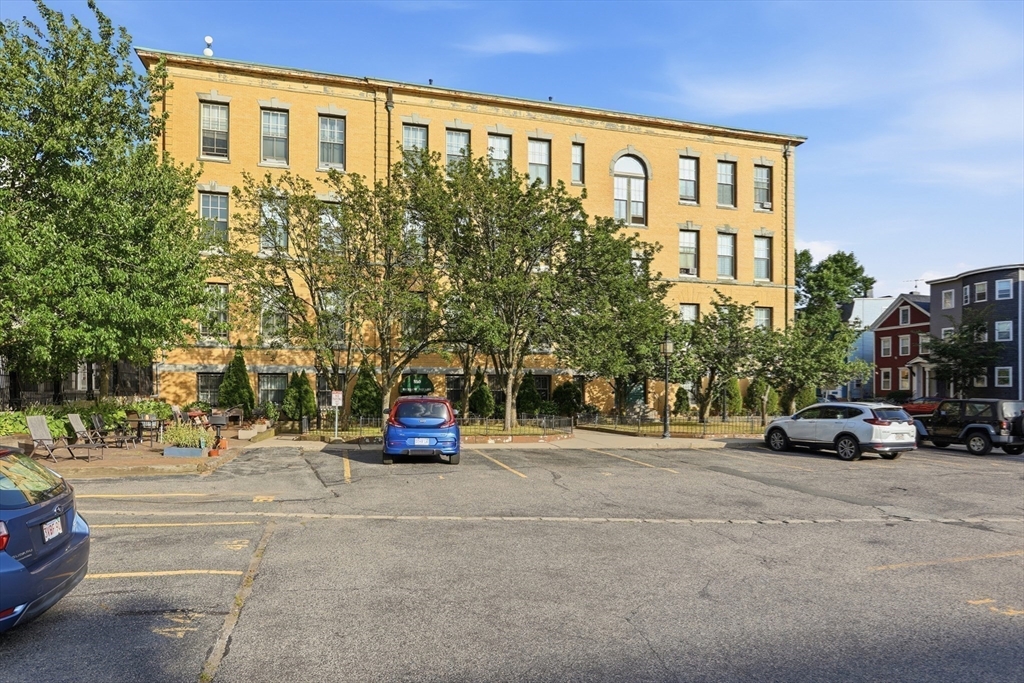 350 W 4th # 310