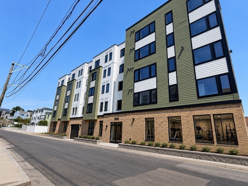 1305 Hyde Park Ave. # 213