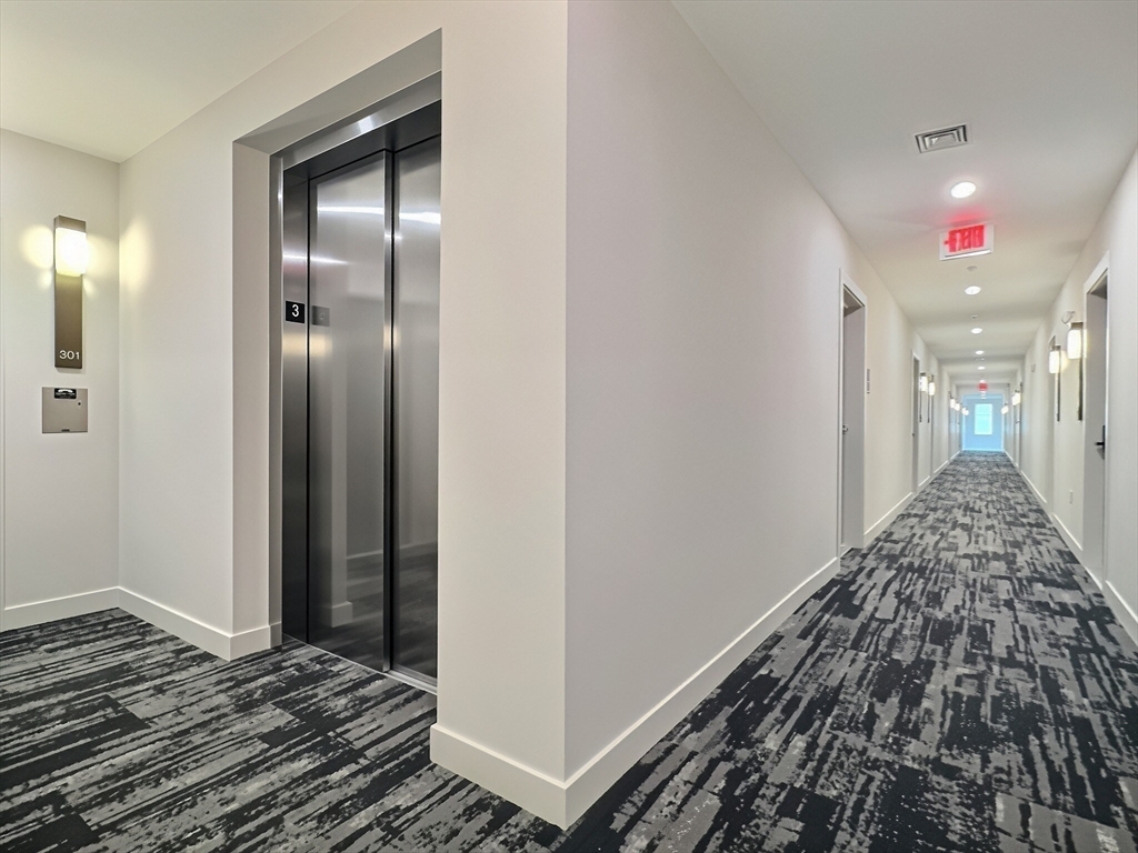 1305 Hyde Park Ave. # 213