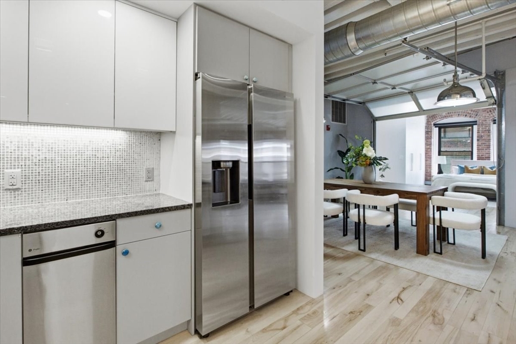 111 Beach St # 3E