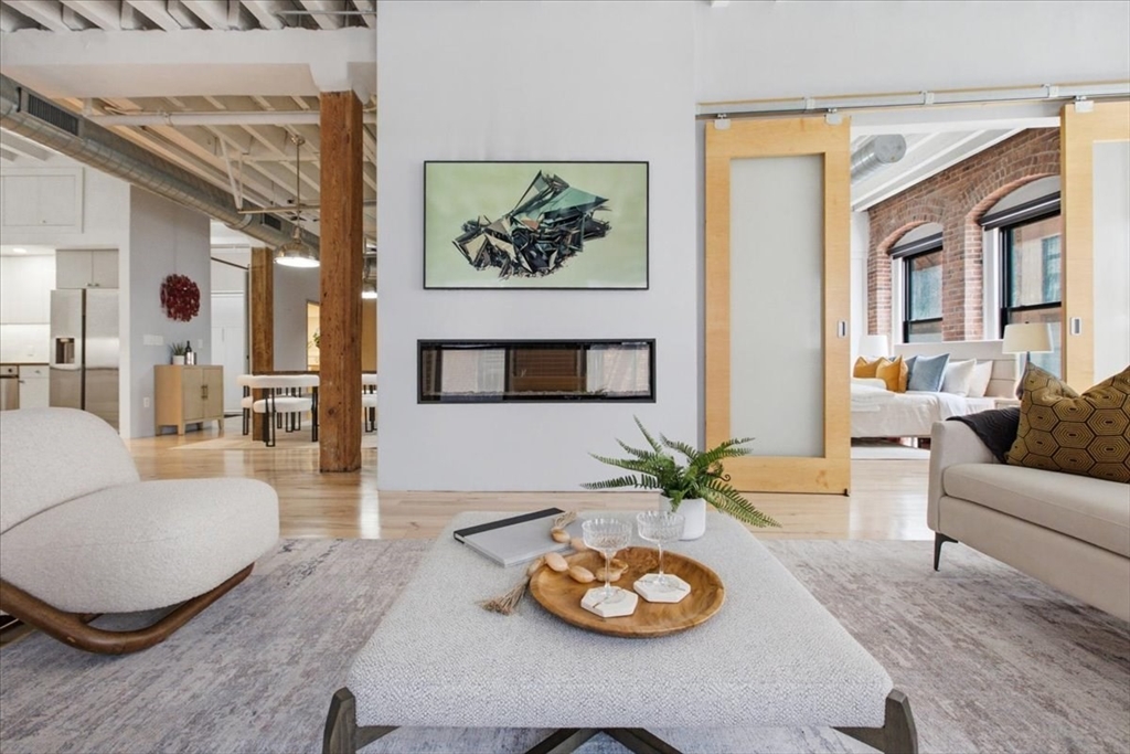 111 Beach St # 3E