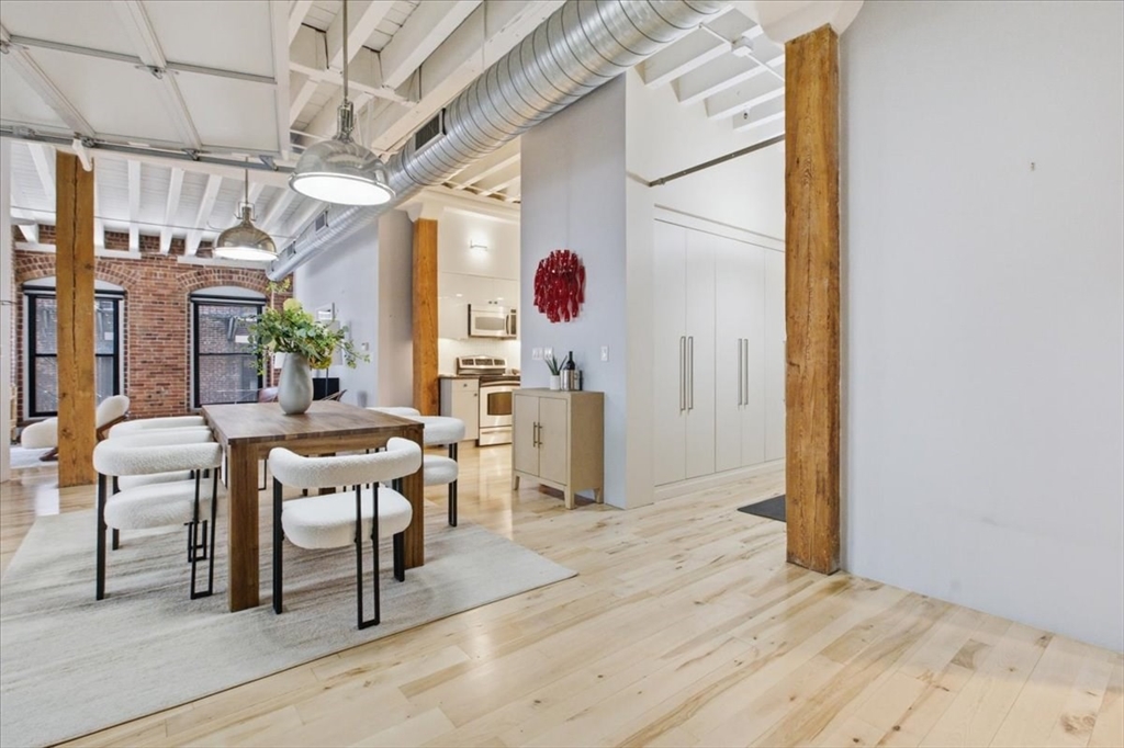 111 Beach St # 3E