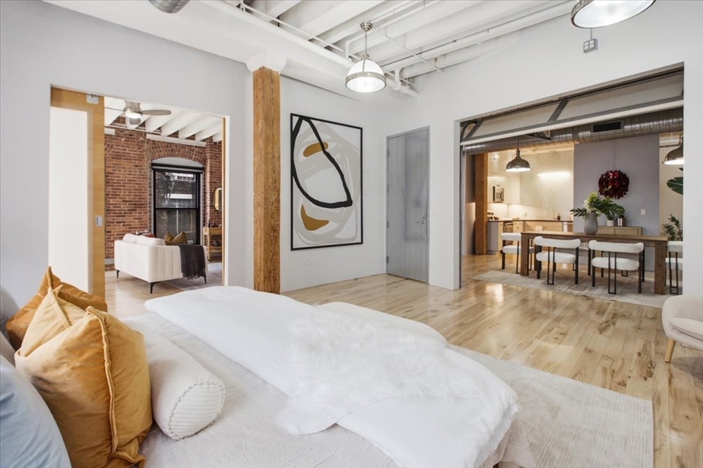 111 Beach St # 3E