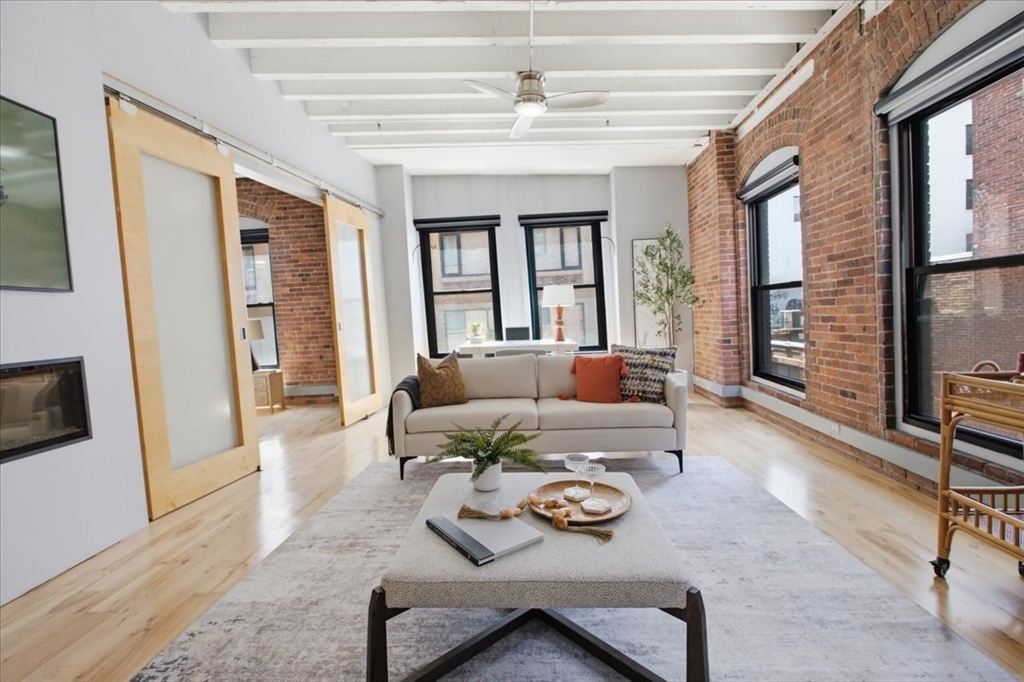 111 Beach St # 3E