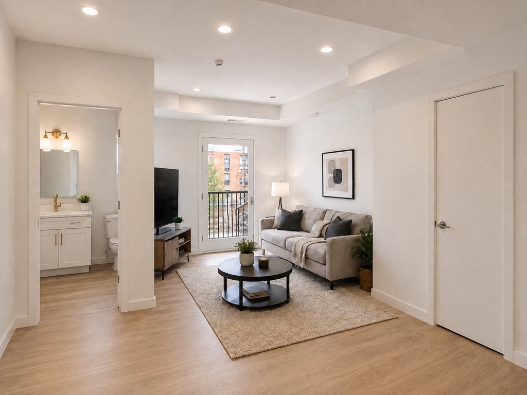 820 Hyde Park Ave. # 202