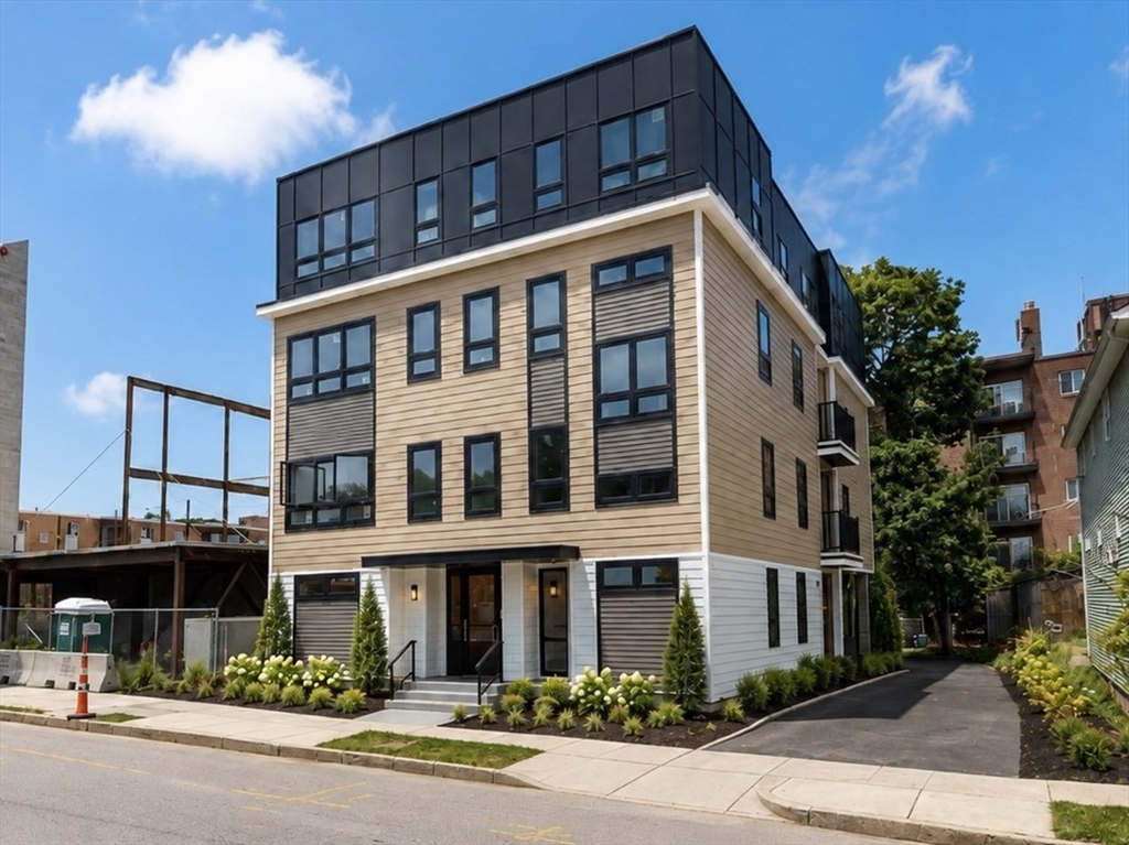 820 Hyde Park Ave. # 202