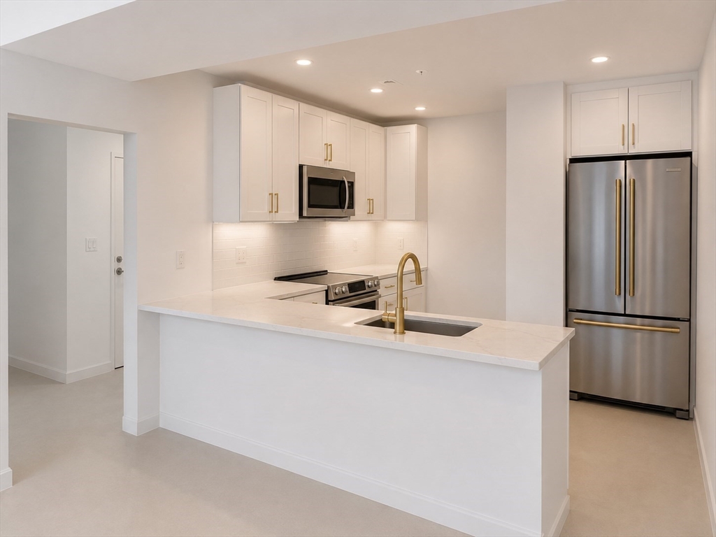 820 Hyde Park Ave. # 202