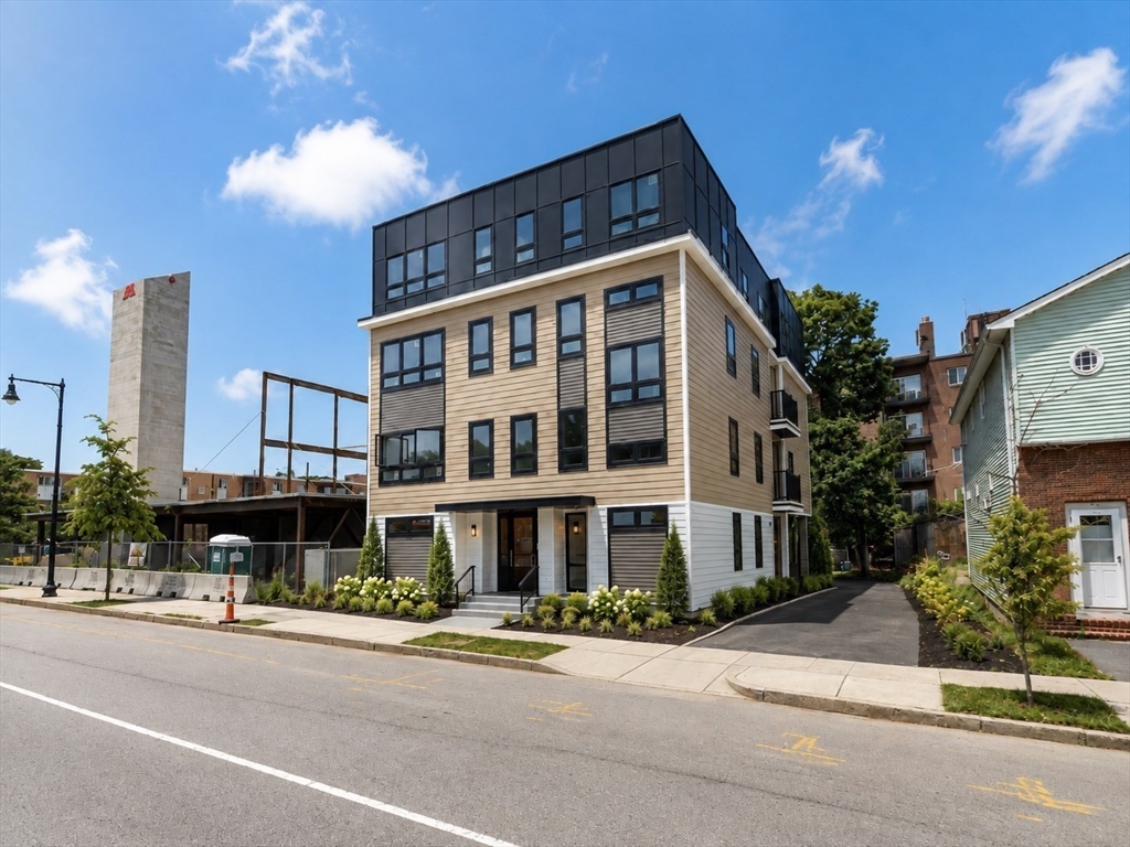 820 Hyde Park Ave. # 101