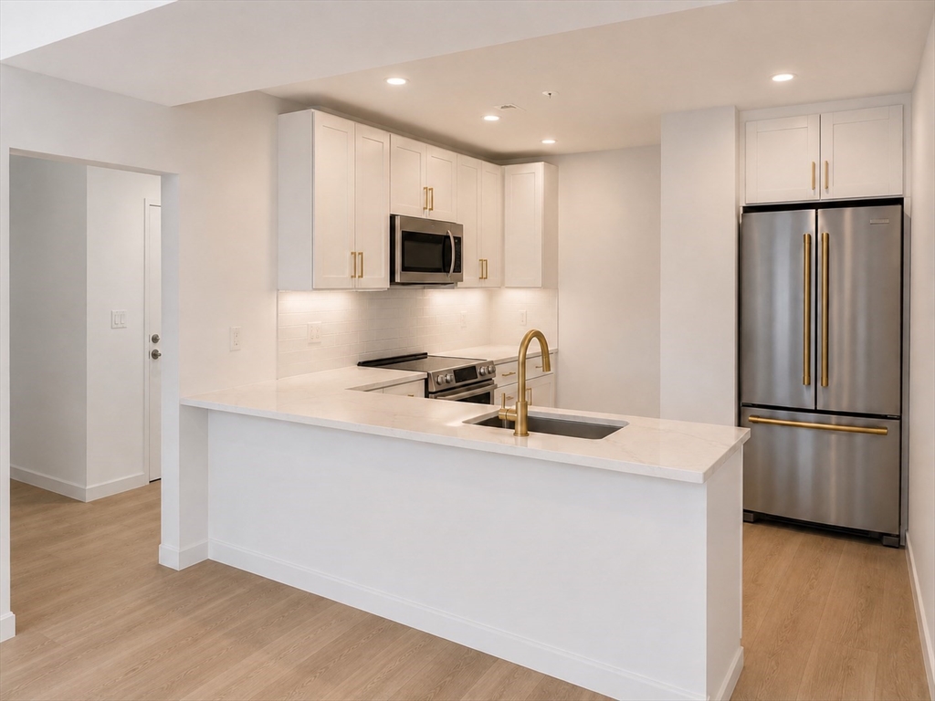820 Hyde Park Ave. # 101