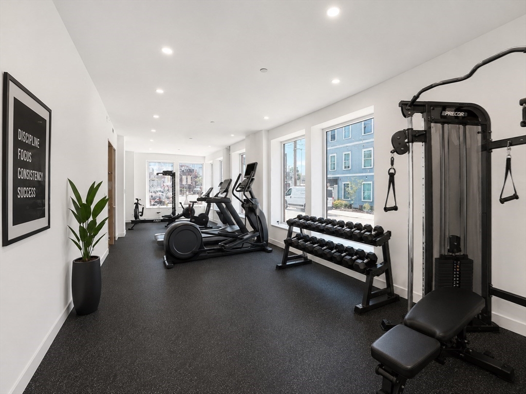 1305 Hyde Park Ave. # 209