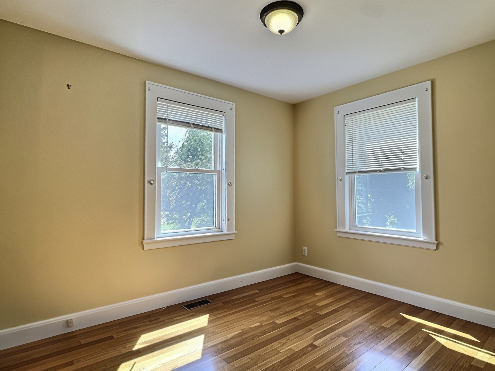 53 Davis Ave # 53
