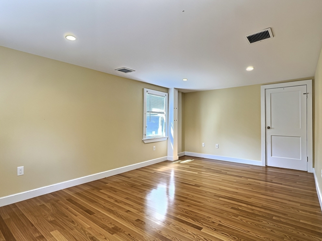 53 Davis Ave # 53