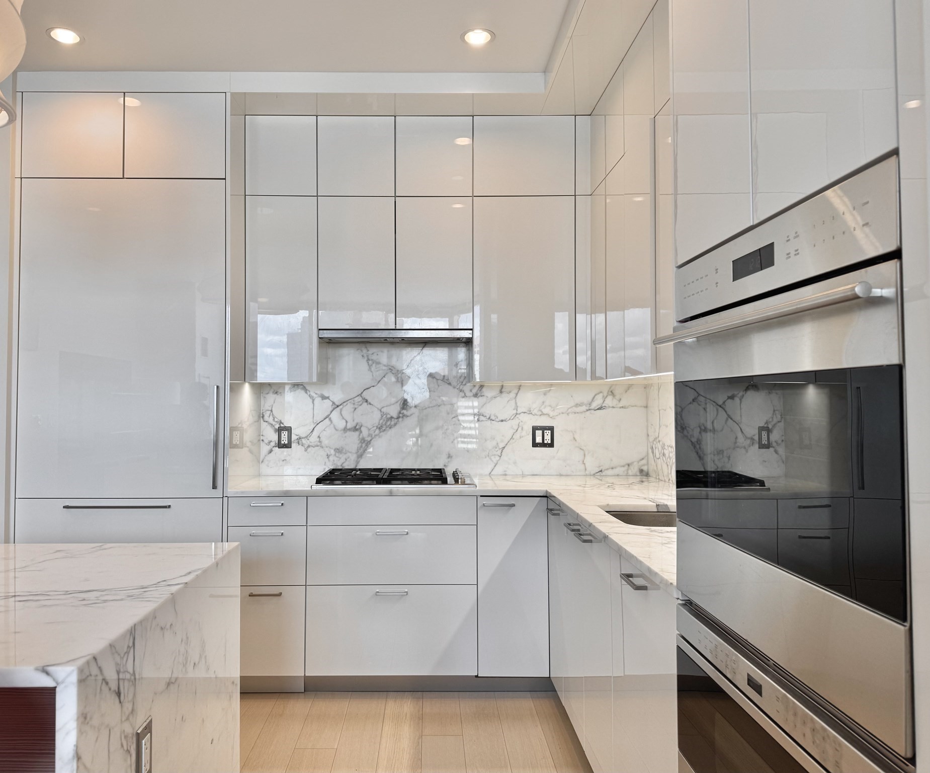 1 Franklin St # 3805