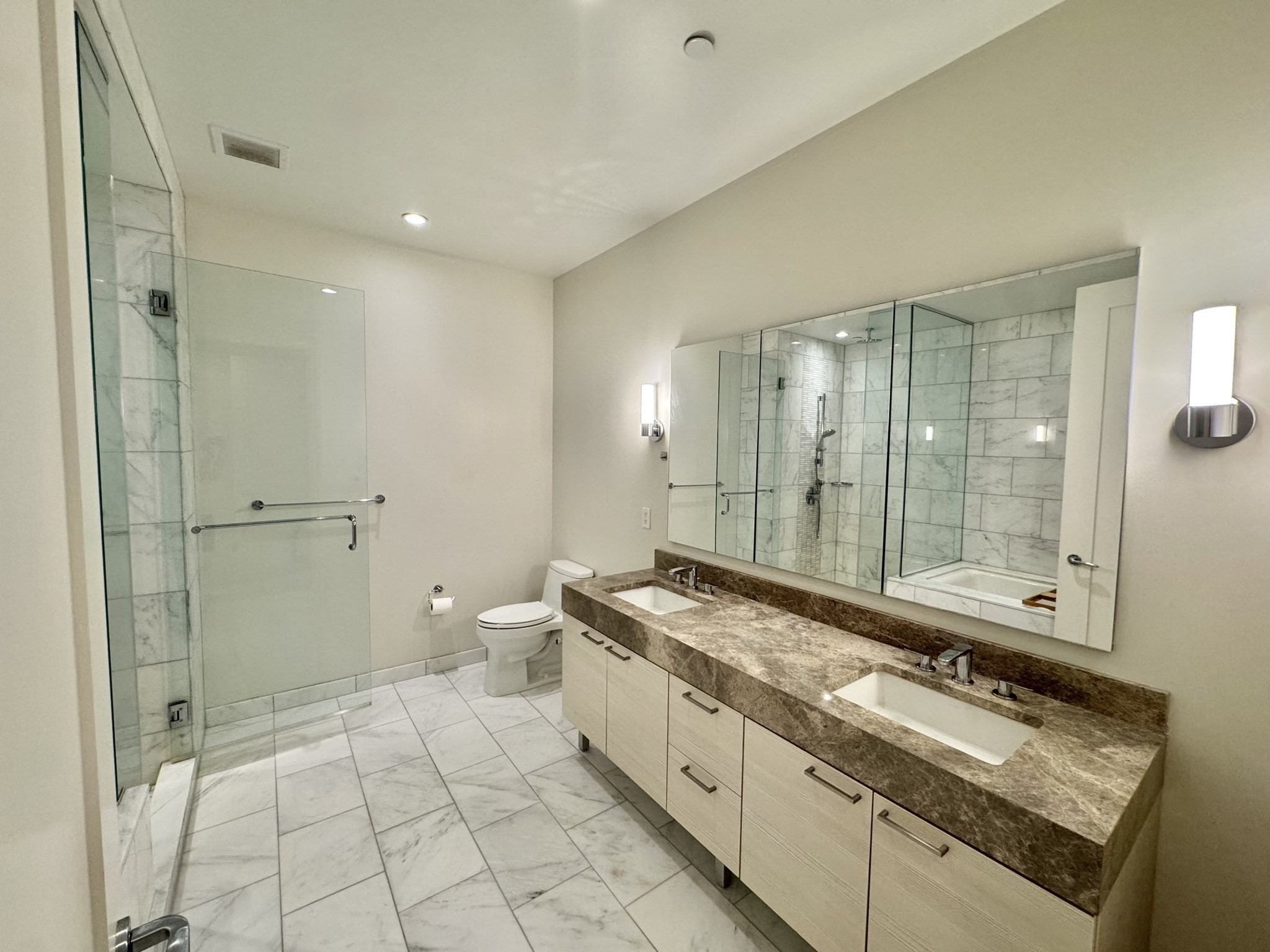 1 Franklin St # 3805