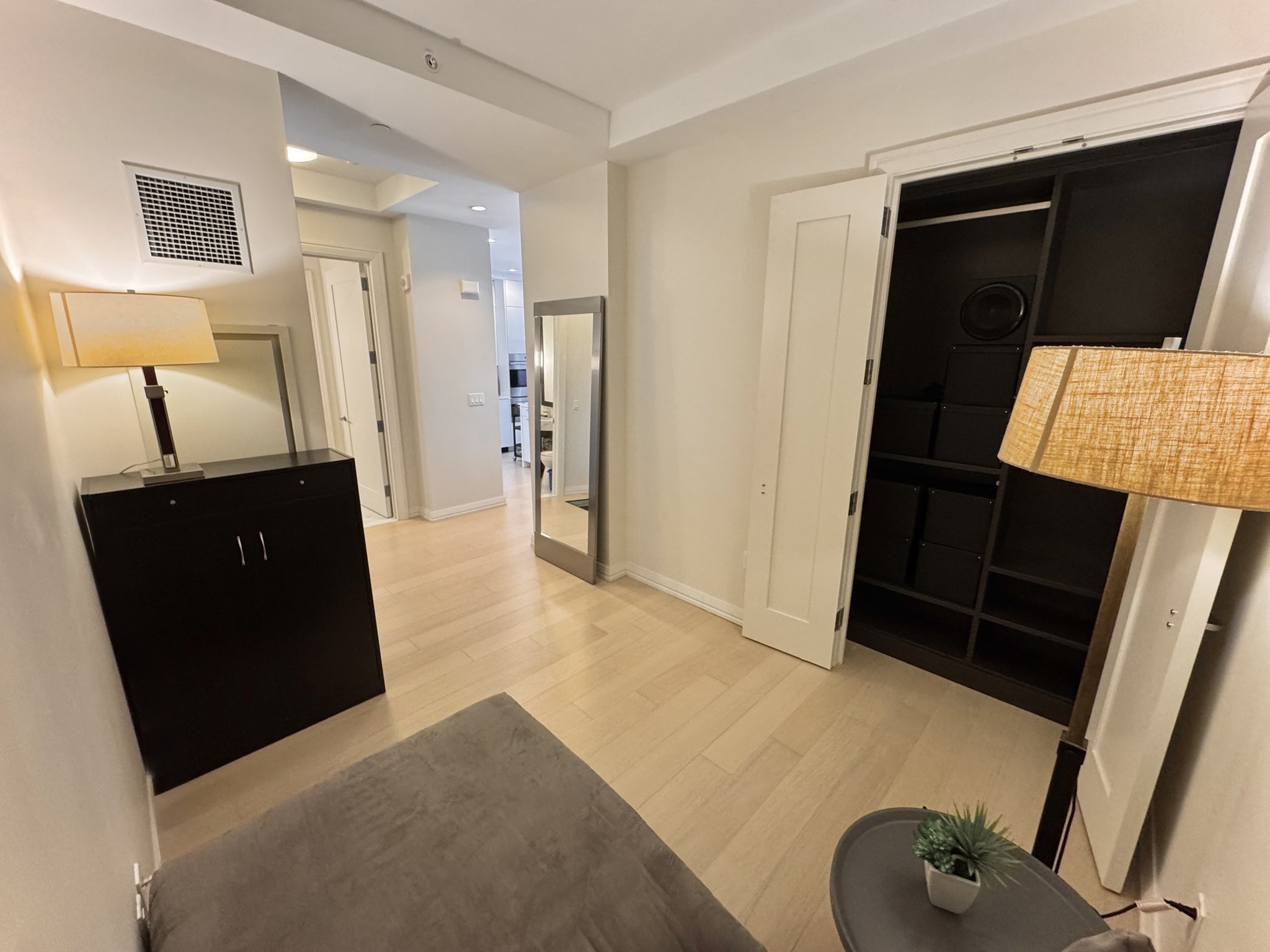 1 Franklin St # 3805