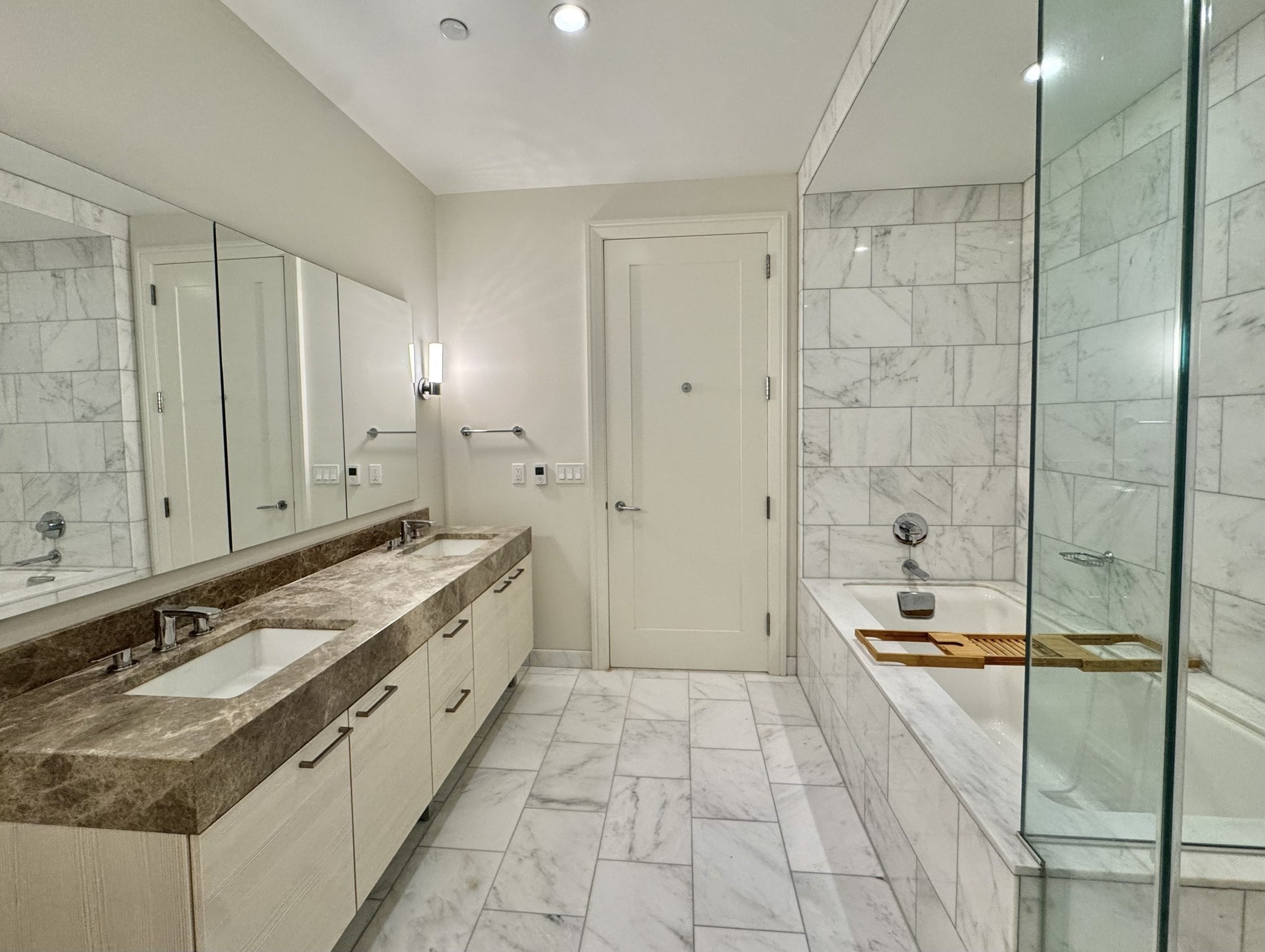 1 Franklin St # 3805
