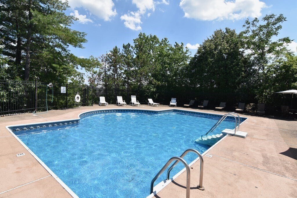 200 Falls Blvd # H303