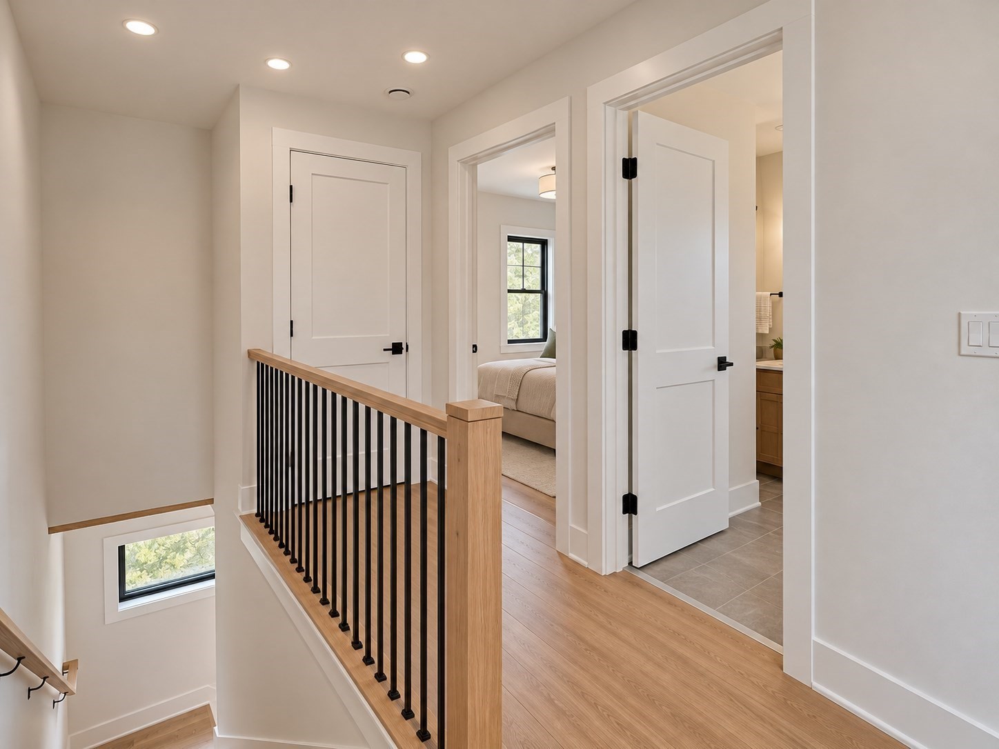 820 Hyde Park Ave. Unit: PH3