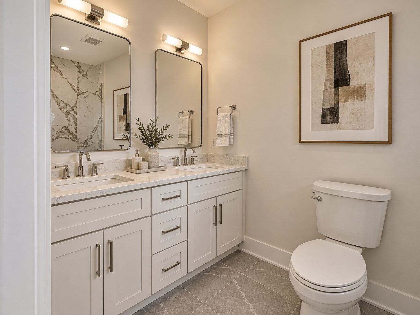 820 Hyde Park Ave. Unit: PH3