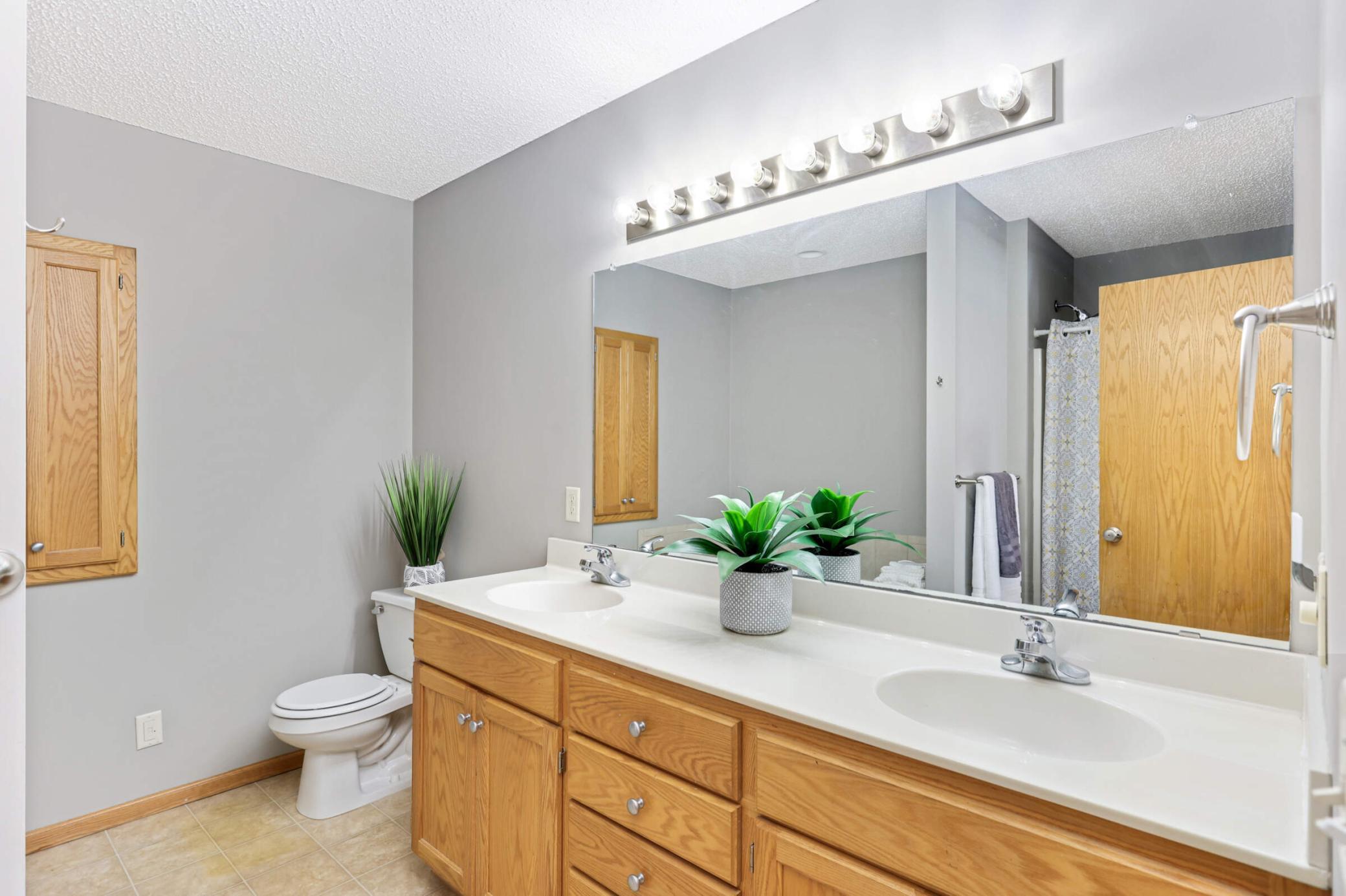 10710 Sailor Way
