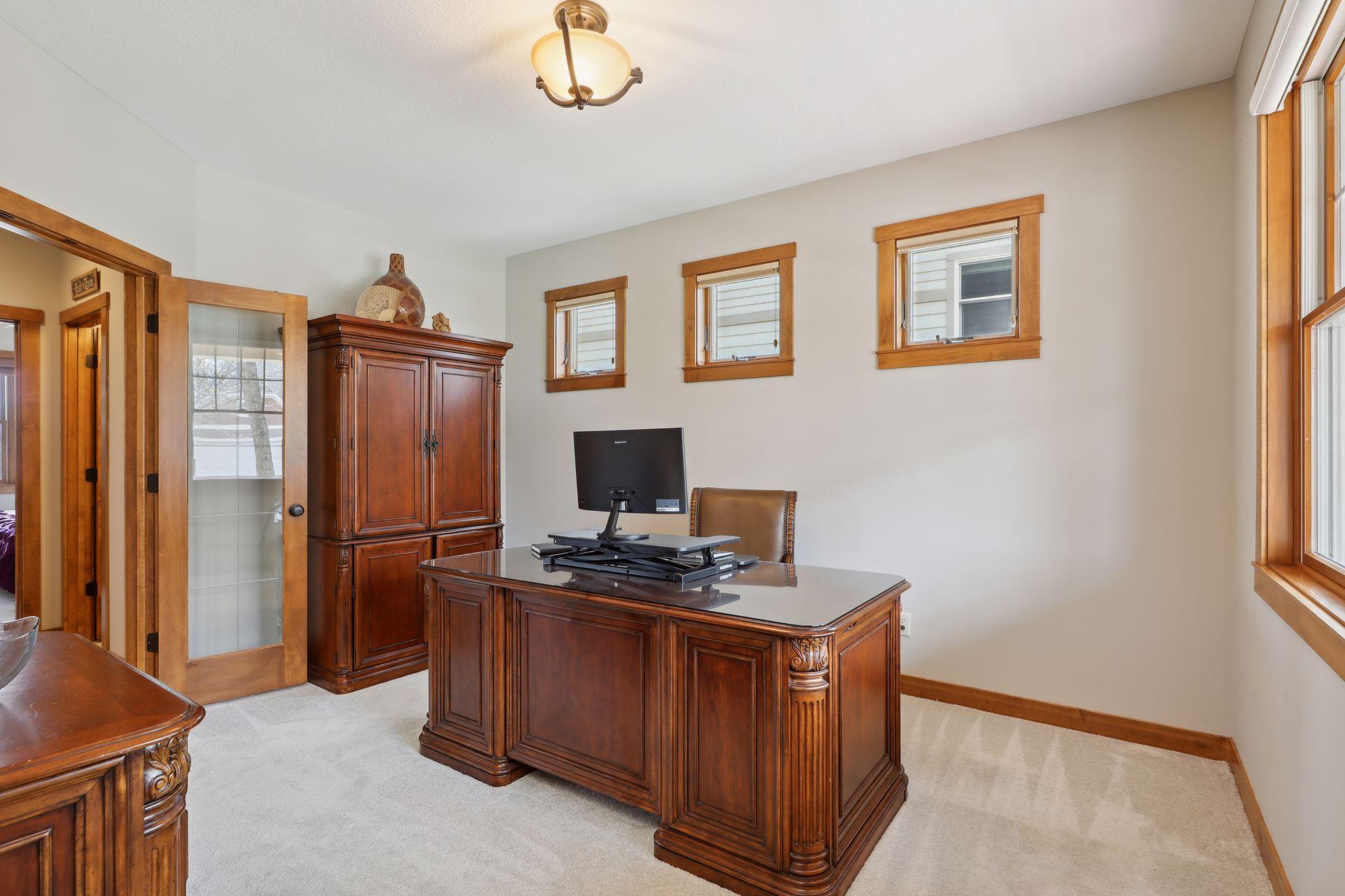 10590 Watersedge Lane